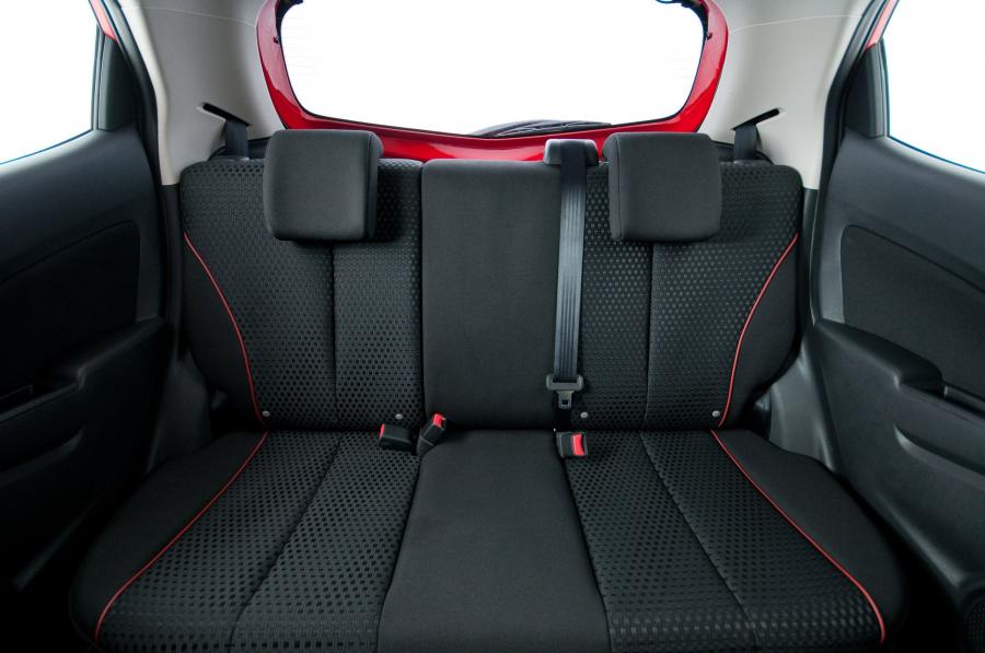  Mazda2 2010 года  (фото 177 из 183)